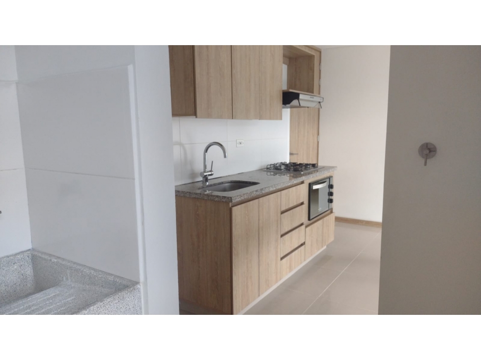 SE ARRIENDA APARTAMENTO EN SABANETA, SECTOR CAÑAVERALEJO — foto 4