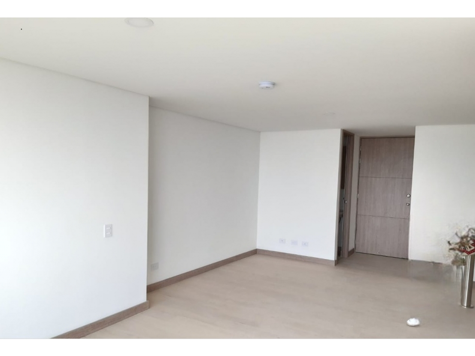 SE ARRIENDA APARTAMENTO EN LA ESTRELLA, SECTOR FERREERIA