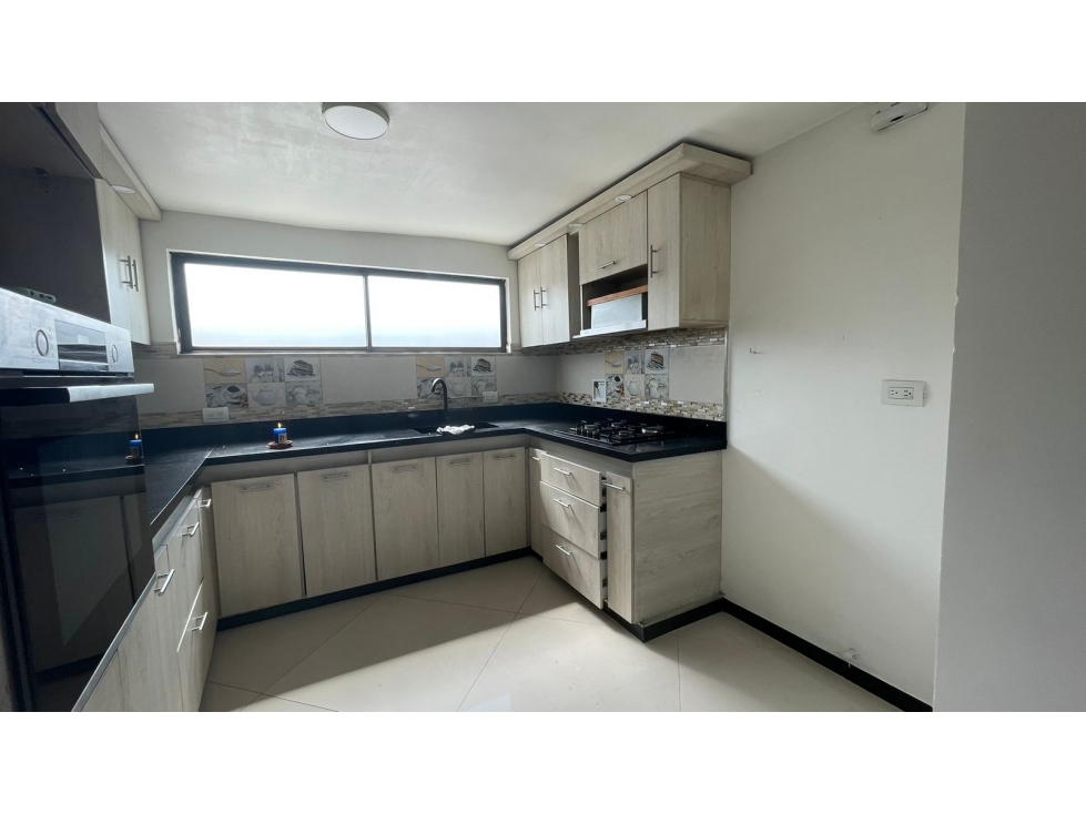 SE ARRIENDA CASA EN ITAGUI, SECTOR TRIANA - 3