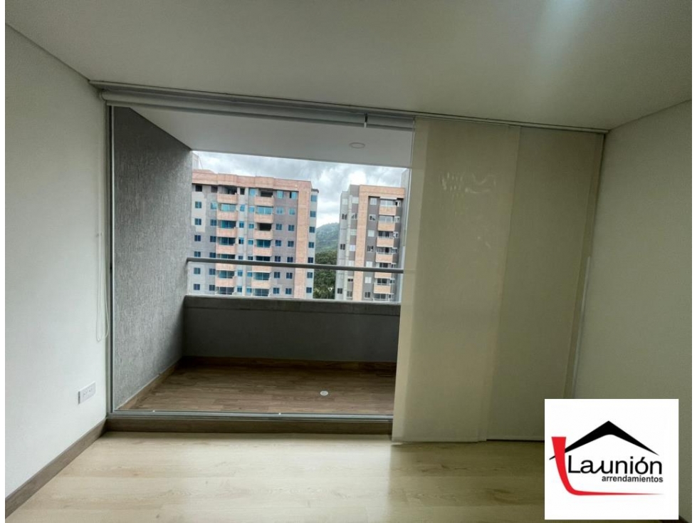 SE ARRIENDA APARTAESTUDIO EN LA ESTRELLA, SECTOR FERREERIA