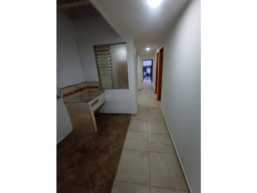 SE ARRIENDA APARTAMENTO EN SABANETA, SECTOR CALLE LARGA — foto 3