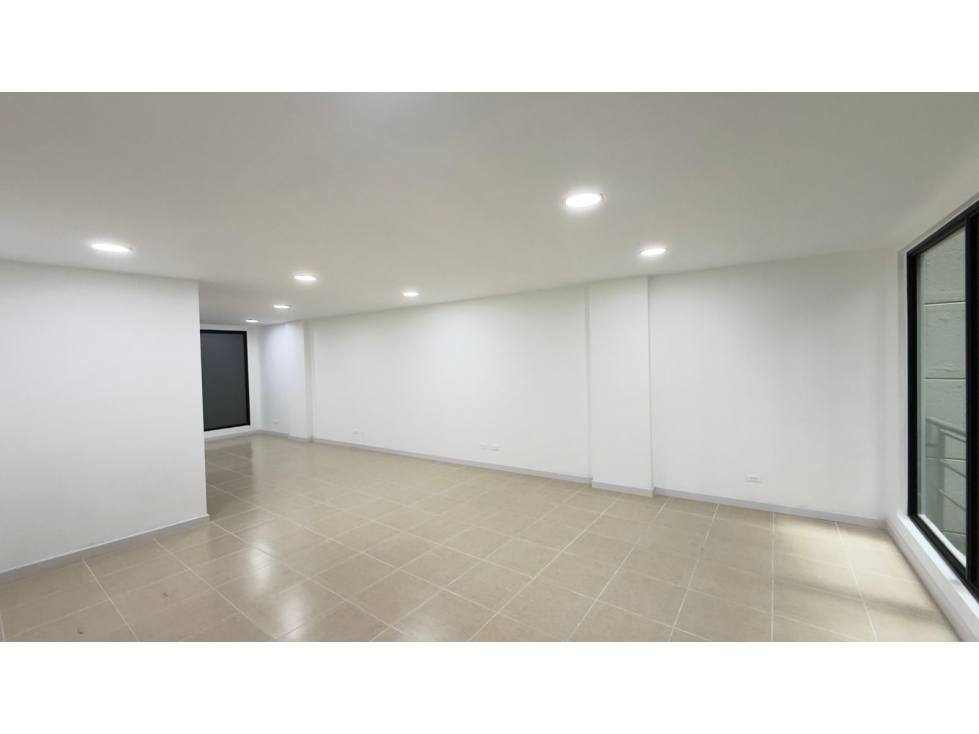 SE ARRIENDA LOCAL COMERCIAL EN ENVIDAGO, SECTOR LA ABADIA. — foto 2