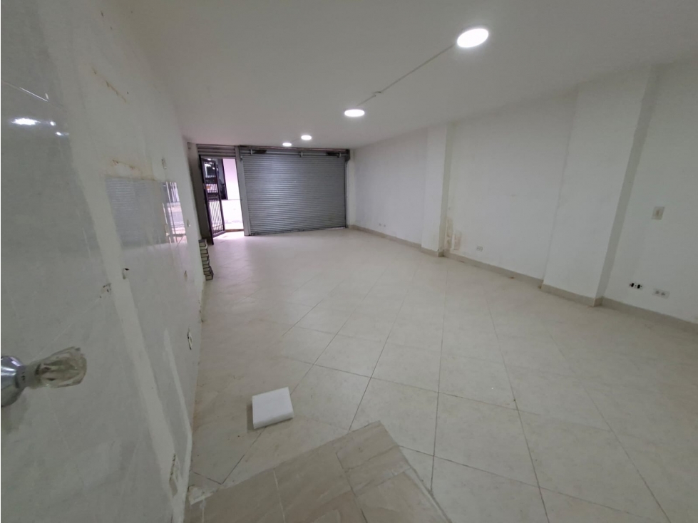 SE ARRIENDA LOCAL EN SABANETA, SECTOR SAN JOSE - 2