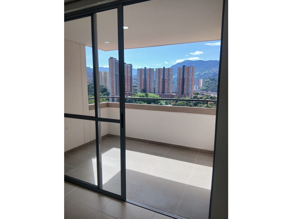 SE ARRIENDA APARTAMENTO EN ITAGUI, SECTOR SURAMERICA — foto 3