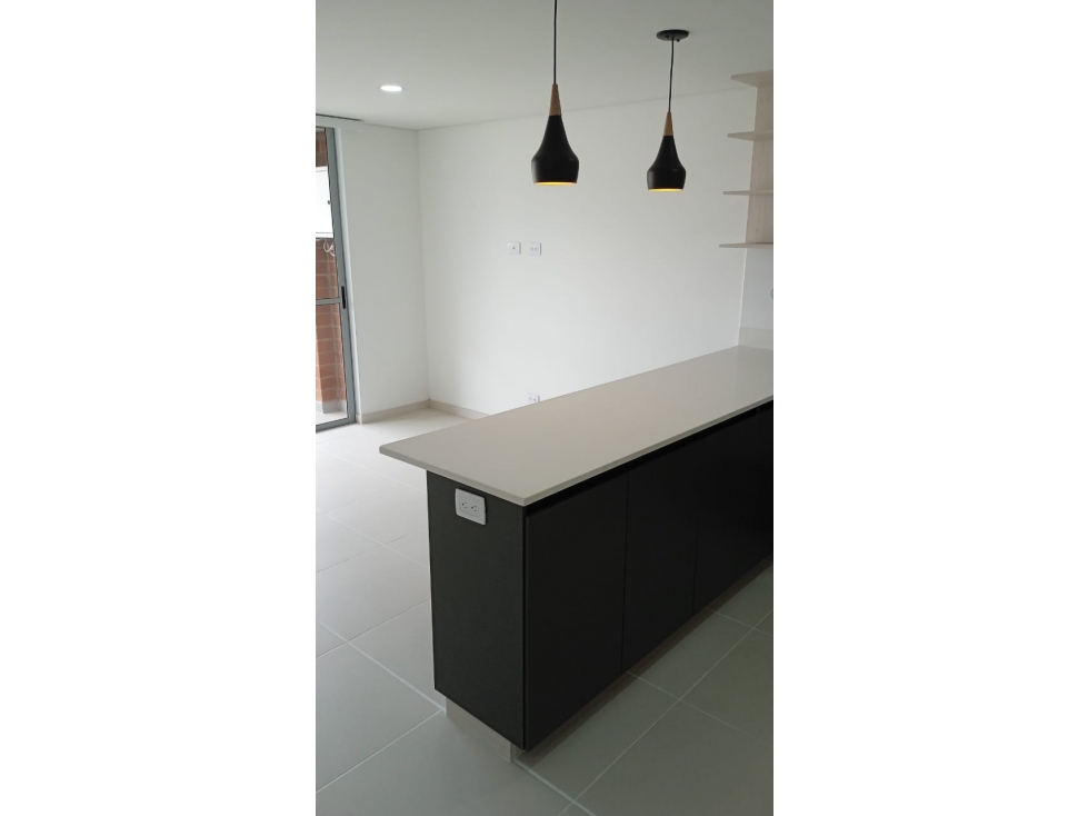 SE ARRIENDA Y SE VENDE APARTAMENTO EN EL SECTOR DE SURAMERICA — foto 4