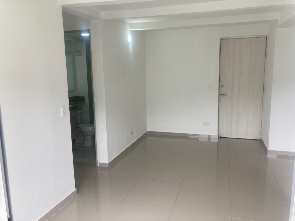 SE ARRIENDA APARTAMENTO EN SABANETA SECTOR SAN JOSE — foto 4