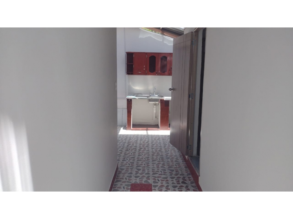 SE ARRIENDA APARTAMENTO EN SAN ANTONIO DE PRADO, SECTOR EL VERGEL — foto 4