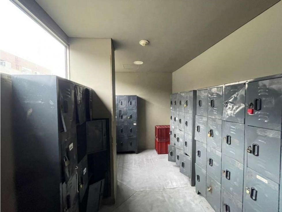 SE ARRIENDA BODEGA, SECTOR EL CARMELO - 3