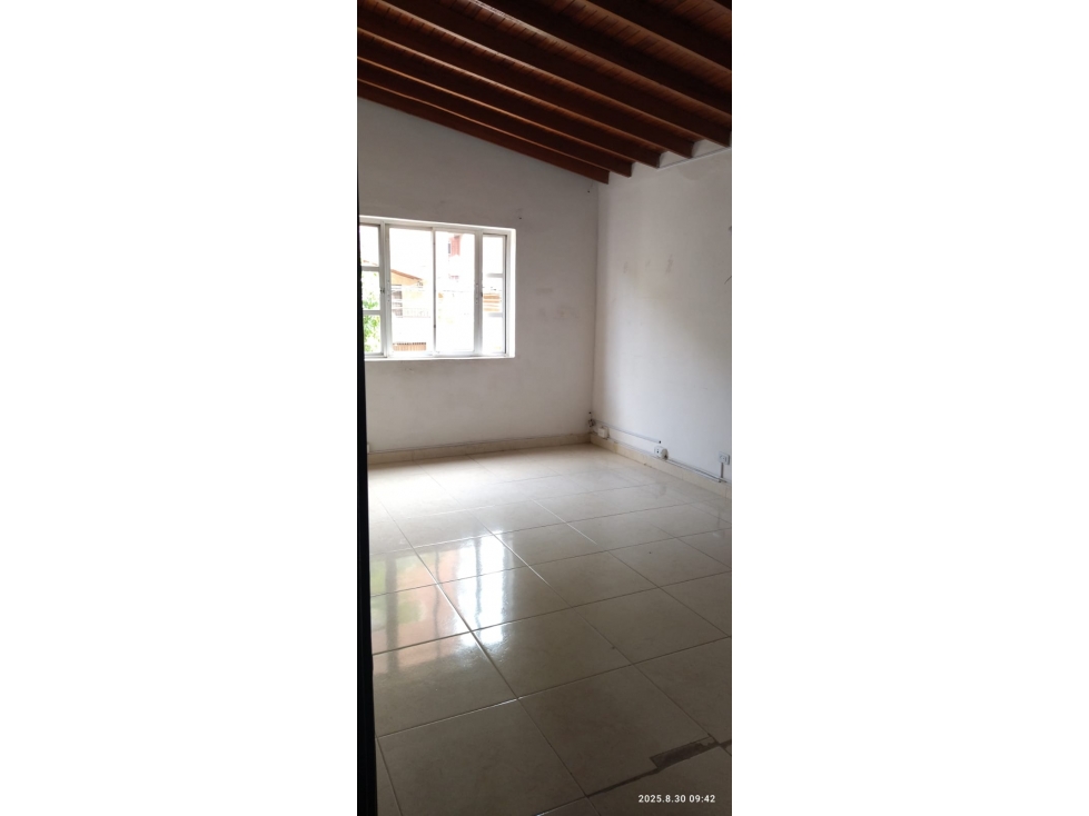 SE ARRIENDA APARTAMENTO EN LAURELES, SECTOR LA CASTELLANA — foto 6