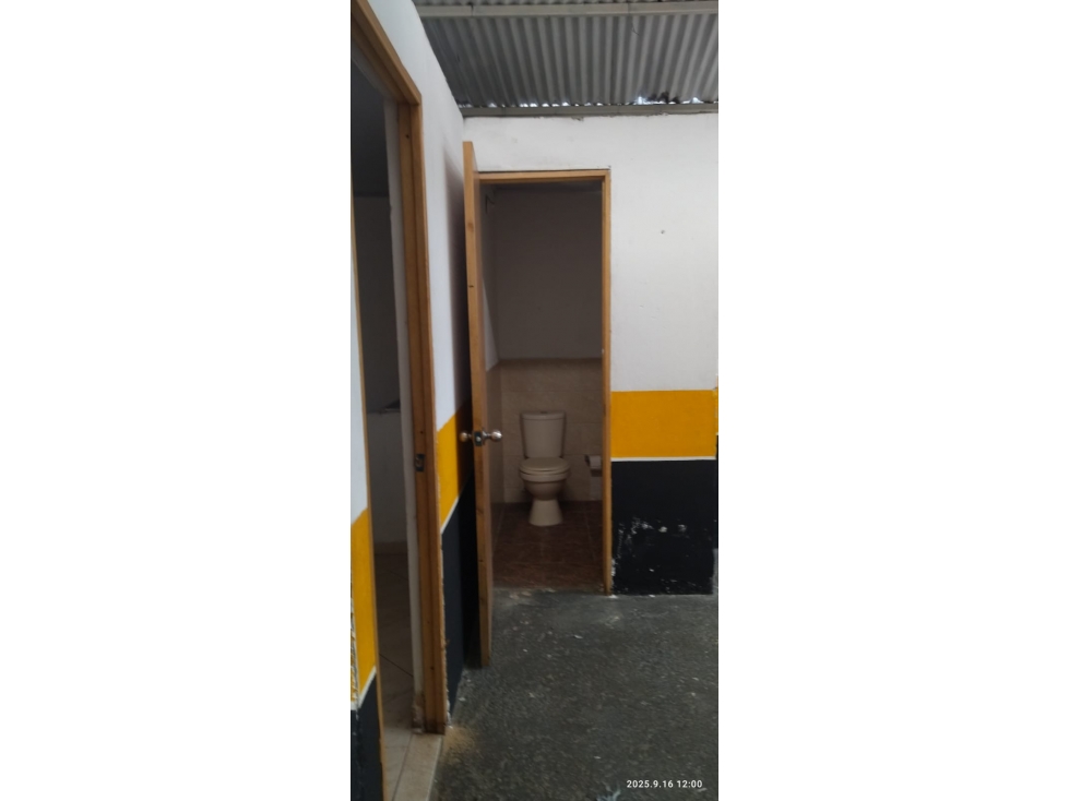 SE ARRIENDA LOCAL COMERCIAL, SECTOR VILLA PAULA. — foto 3