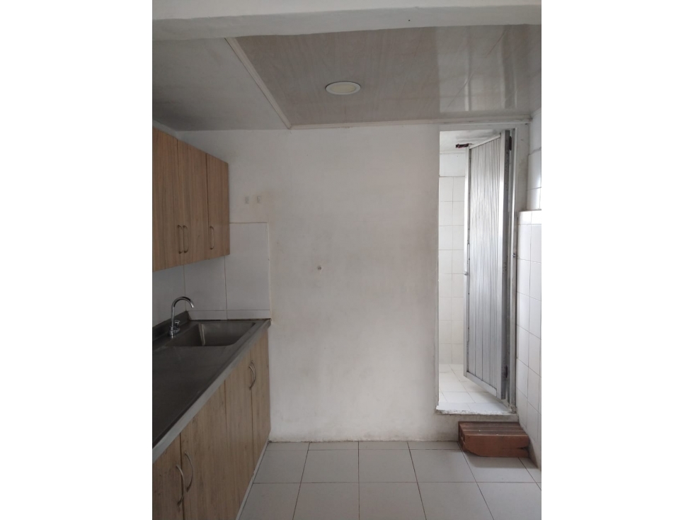 SE ARRIENDA APARTAESTUDIO EN MEDELLIN, SECTOR LAURELES — foto 2