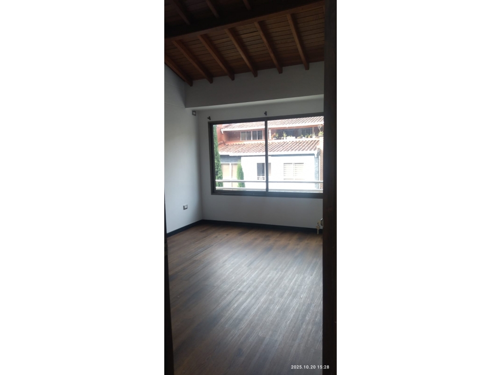 SE ARRIENDA APARTAMENTO EN SABANETA, SECTOR LA DOCTORA. - 3