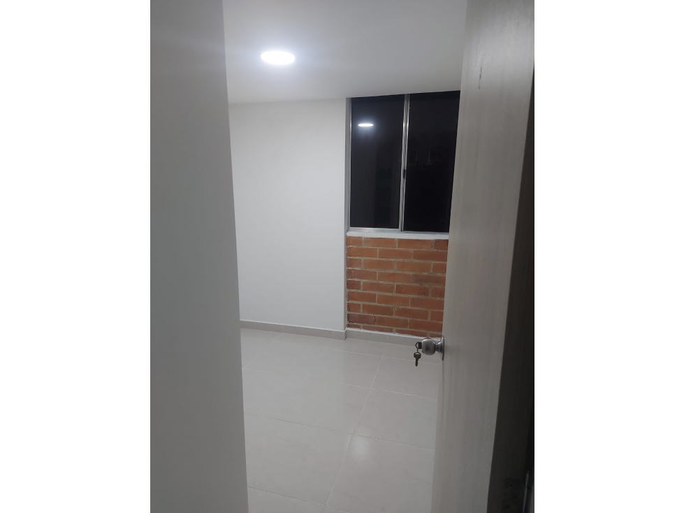 SE ARRIENDA APARTAMENTO EN LA ESTRELLA, SECTOR LA TABLAZA — foto 3