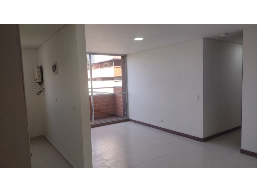 SE ARRIENDA APARTAMENTO EN LA ESTRELLA, SECTOR FERREERIA — foto 2