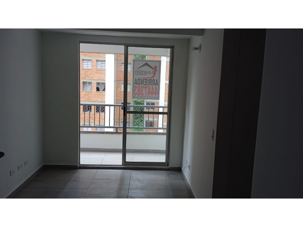 SE ARRIENDA APARTAMENTO EN SABANETA , SECTOR SANJOSE — foto 4