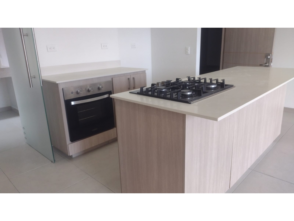 SE ARRIENDA APARTAMENTO EN SABANETA, SECTOR LOMA SAN JOSE — foto 2