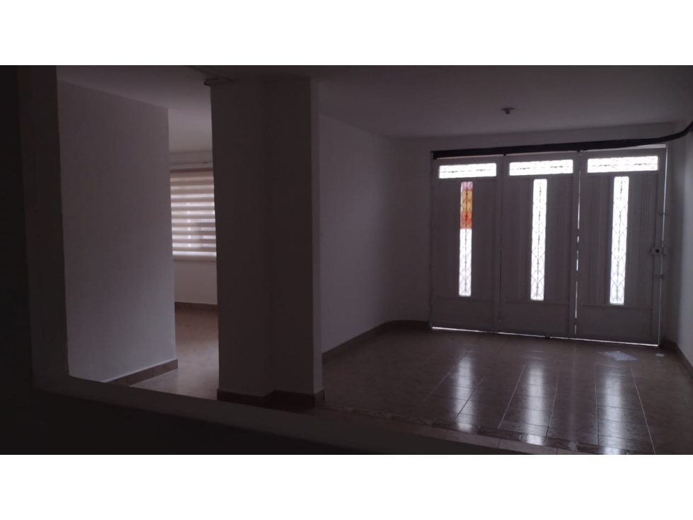 SE ARRIENDA APARTAMENTO EN MEDELLIN, SECTOR CAMPO AMOR