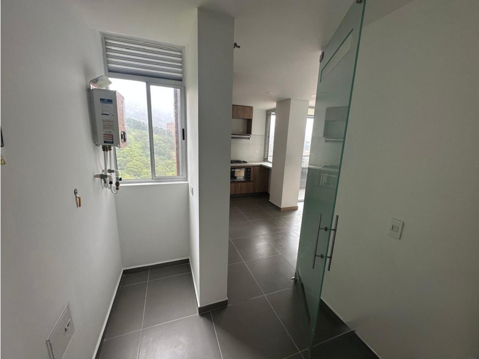 SE ARRIENDA APARTAMENTO EN SABANETA, SECTOR CAÑAVERALEJO — foto 3