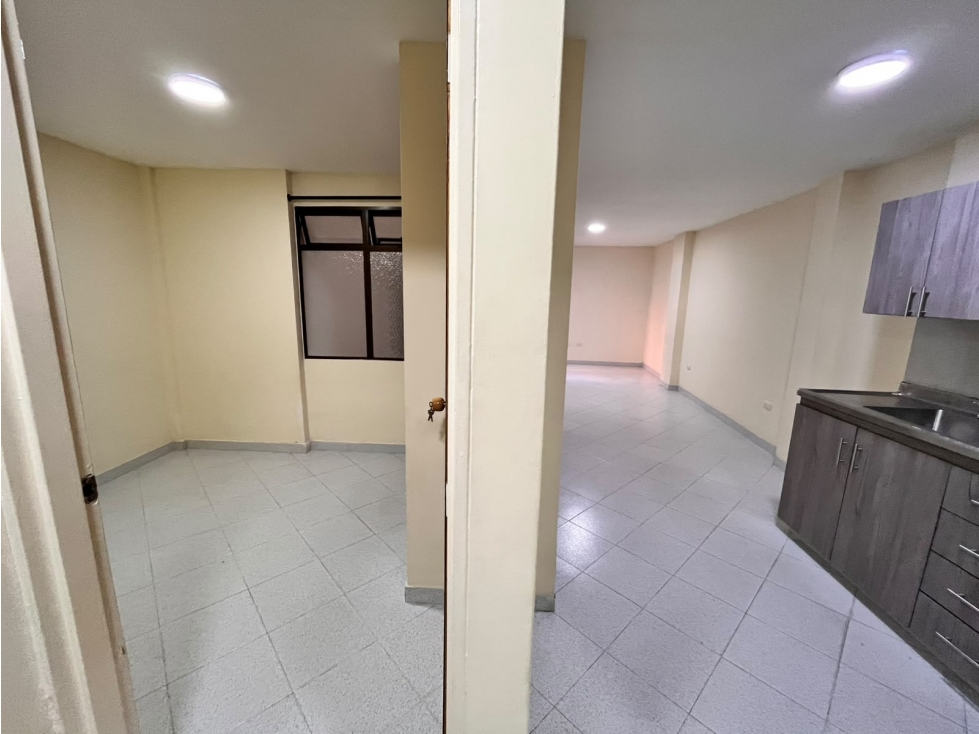 SE ARRIENDA APARTAMENTO EN SABANETA, SECTOR LA CALLE LARGA — foto 2