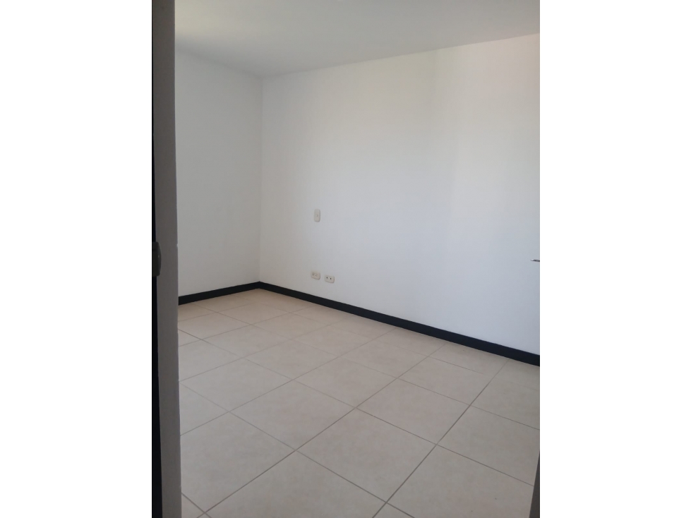 SE ARRIENDA APARTAMENTO EN LA ESTRELLA, SECTOR SURAMERICA — foto 4