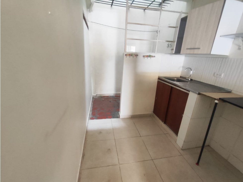APARTAESTUDIO EN ARRIENDO BARRIO BELLAVISTA — foto 3