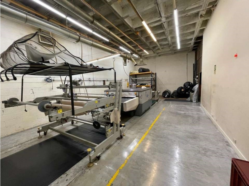 SE ARRIENDA BODEGA, SECTOR EL CARMELO - 6