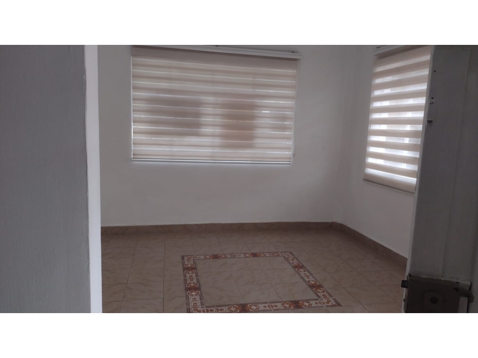 SE ARRIENDA APARTAMENTO EN MEDELLIN, SECTOR CAMPO AMOR — foto 2