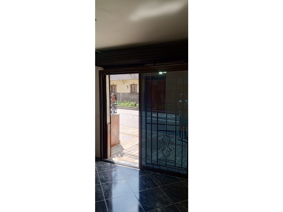 LOCAL EN ARRIENDO SECTOR VILLA PAULA — foto 3