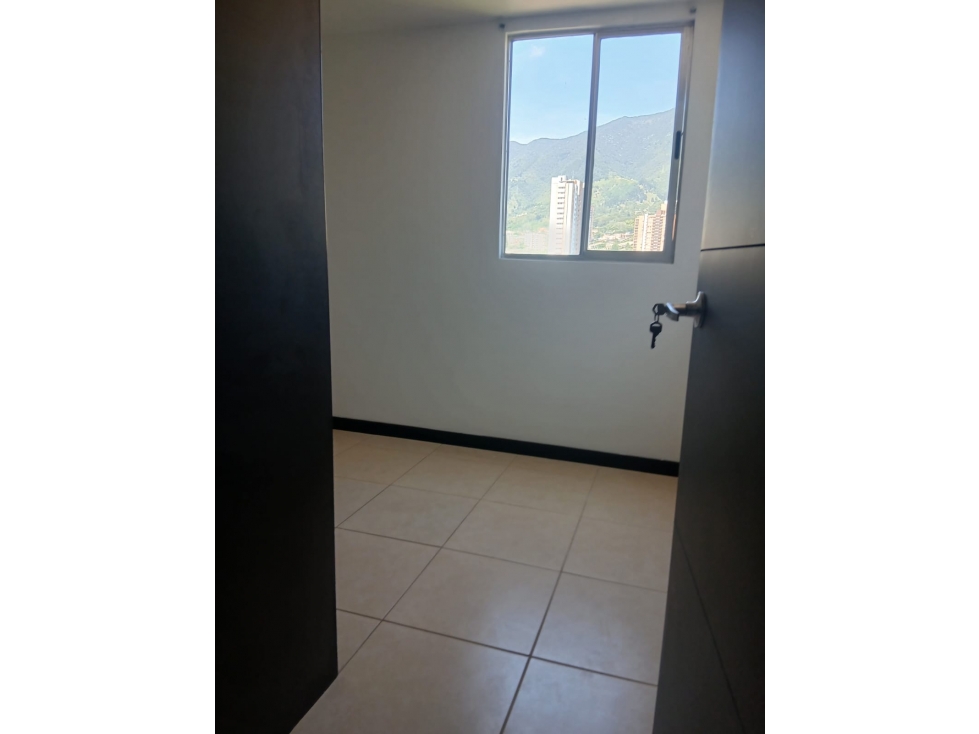 SE ARRIENDA APARTAMENTO EN LA ESTRELLA, SECTOR SURAMERICA — foto 6