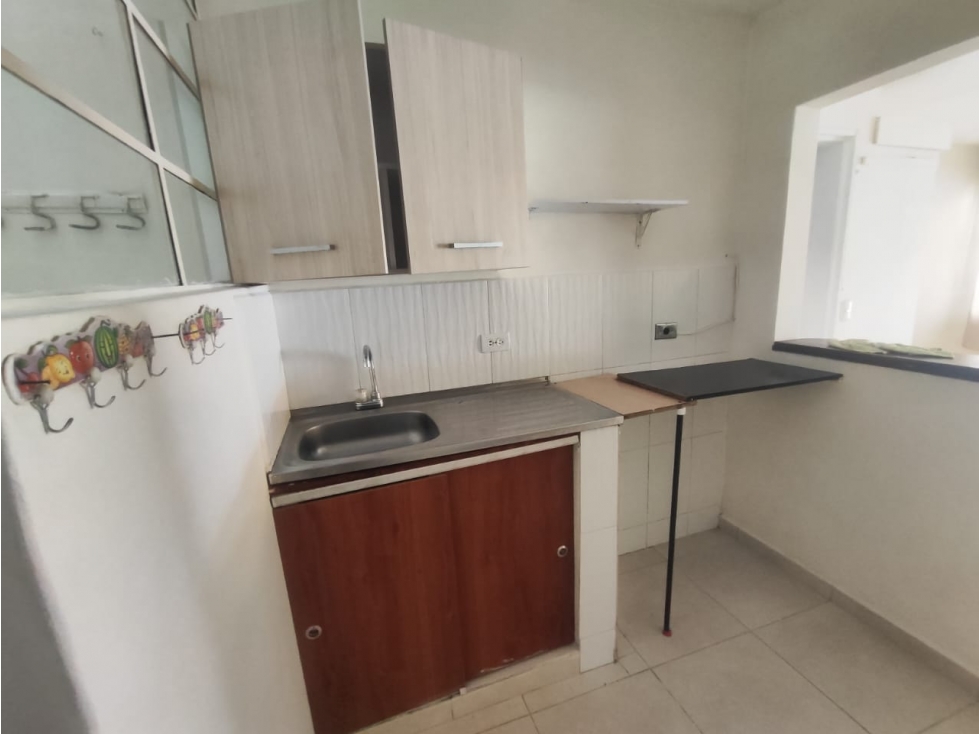 APARTAESTUDIO EN ARRIENDO BARRIO BELLAVISTA — foto 2