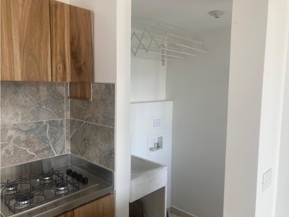 SE ARRIENDA APARTAMENTO EN SABANETA SECTOR LA DOCTORA — foto 2