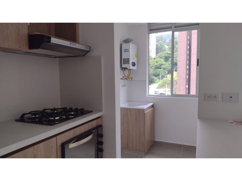 SE ARRIENDA APARTAMENTO EN ENVIGADO, SECTOR LA CUENCA — foto 2