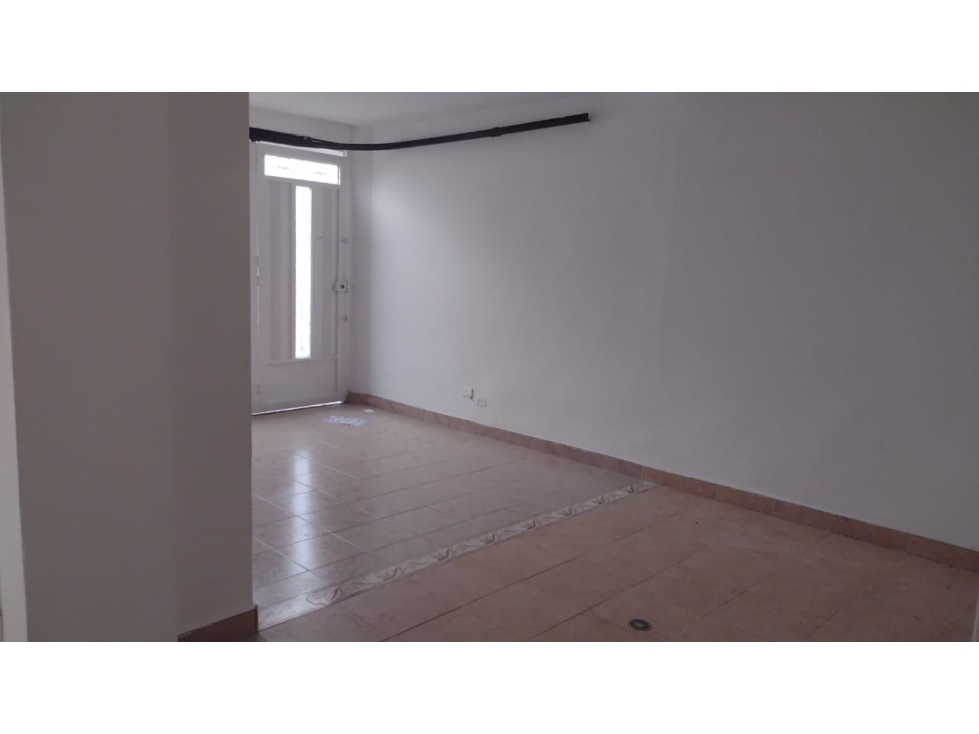 SE ARRIENDA APARTAMENTO EN MEDELLIN, SECTOR CAMPO AMOR — foto 3