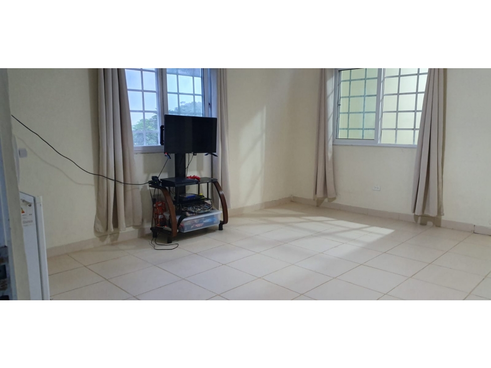 Se vende finca con 2 casas, 3 galeras, frutas y limones — foto 3