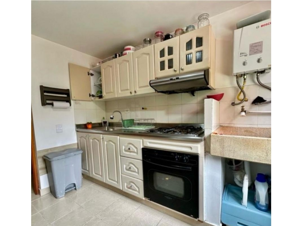 Casa en Suramérica en unidad cerrada