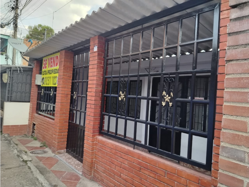 SE VENDE ESPECTACULAR CASA MELGAR TOLIMA - 1
