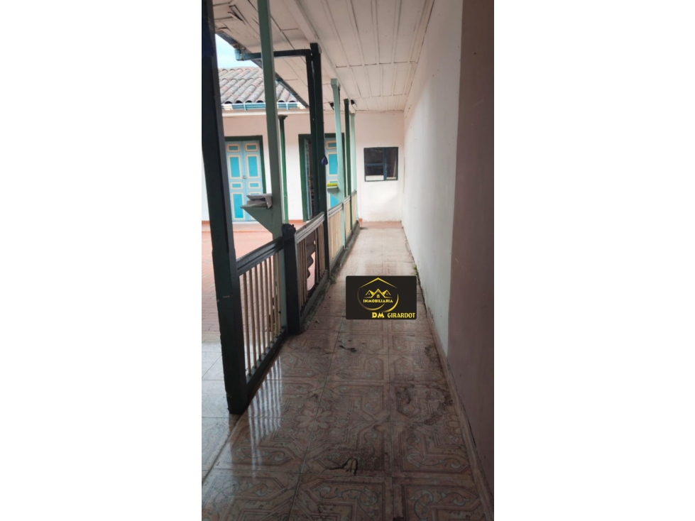 SE VENDE CASA LOTE CALARCA QUINDIO A 1 CUADRA DEL PARQUE PRINCIPAL — foto 4