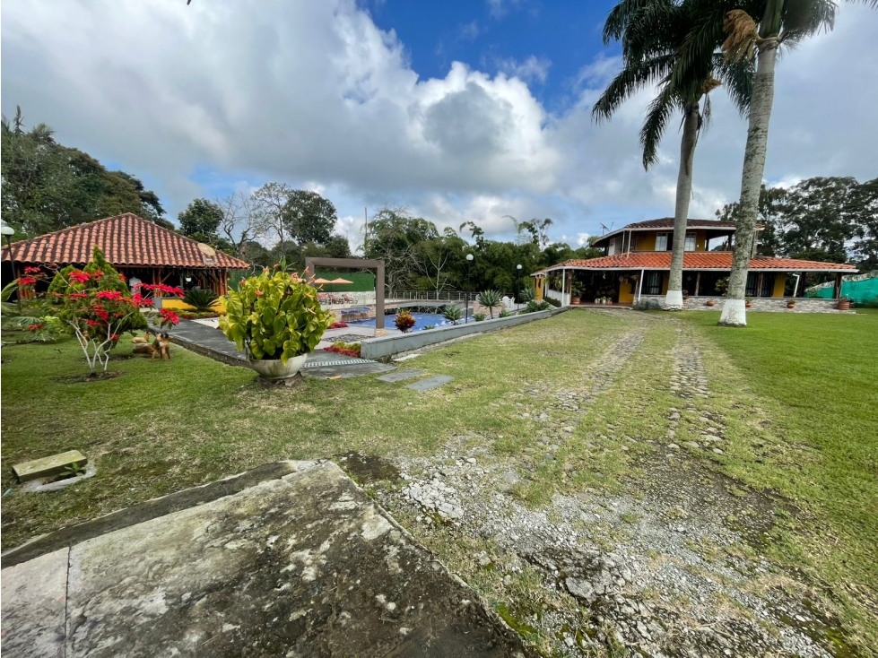 SE VENDE HERMOSA CASA CAMPESTRE CIRCASIA QUINDIO