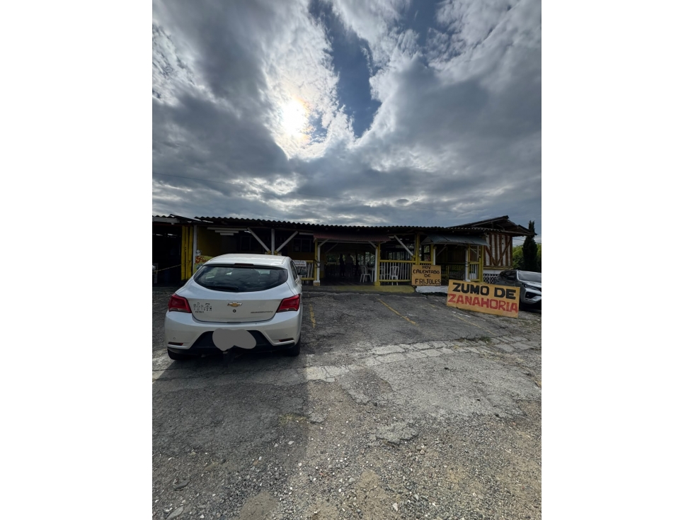 SE VENDE ESTADERO CAMPESTRE VIA CALARCA A PEREIRA - 1
