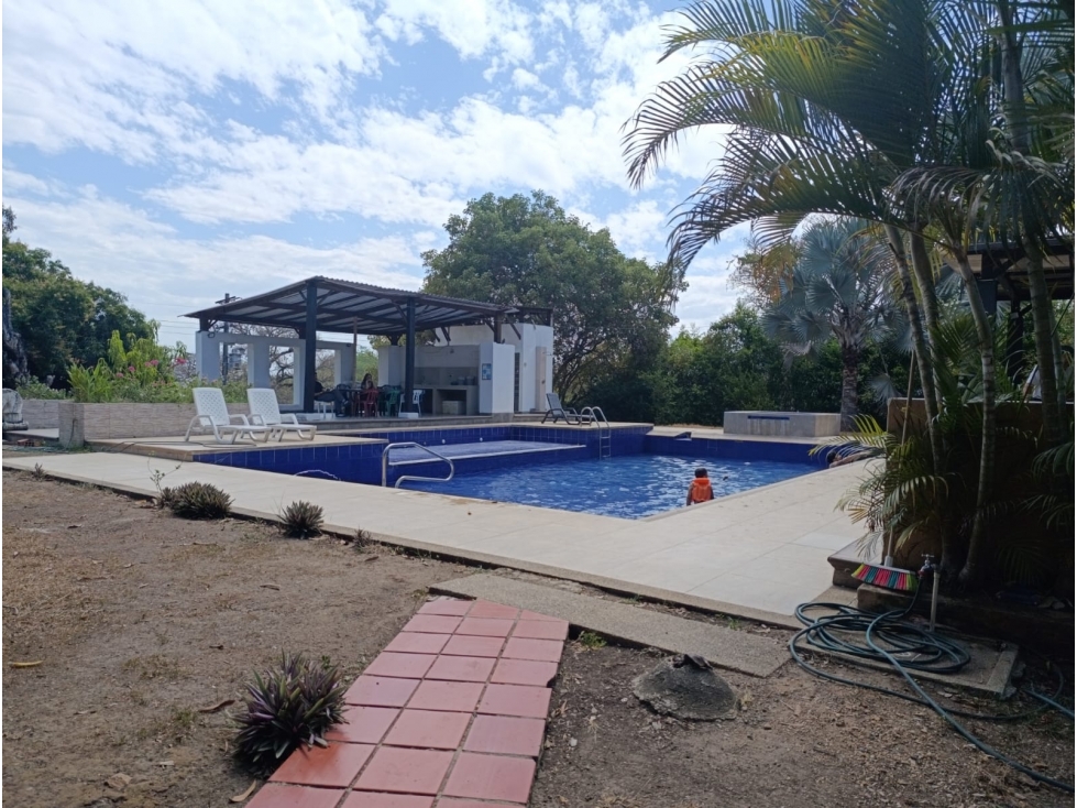 SE VENDE FINCA TURISTICA SECTOR EL PASO VIA CARMEN APICALA - 4
