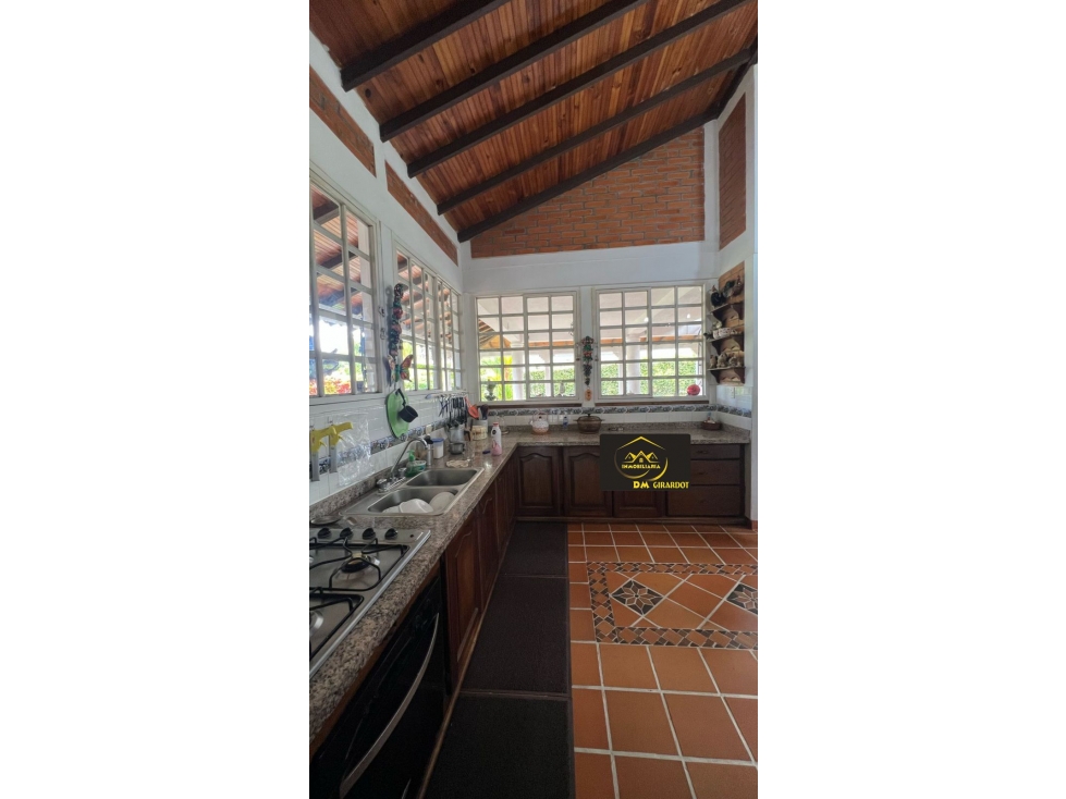 SE VENDE EXCELENTE CHALET AGUA BONITA CALARCA,QUINDIO — foto 6