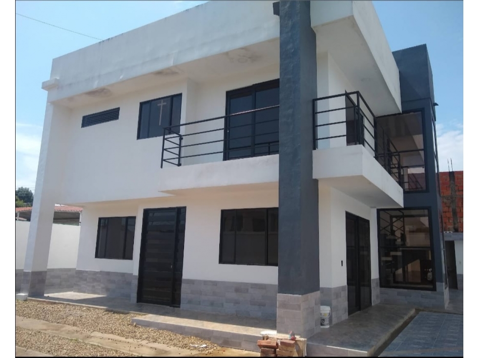 SE VENDE CASA BIFAMILIAR CARMEN DE APICALÁ - 2