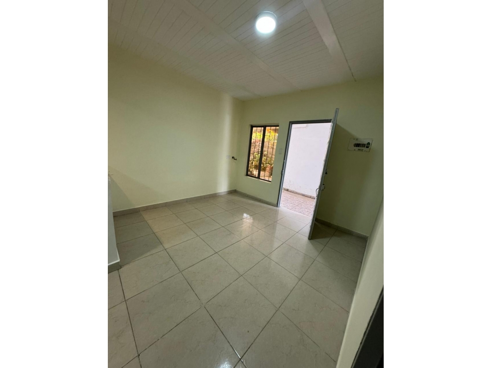 SE VENDE APARTAMENTO DE PRIMER PISO BARRIO LA ISLA CALARCA QUINDIO — foto 2