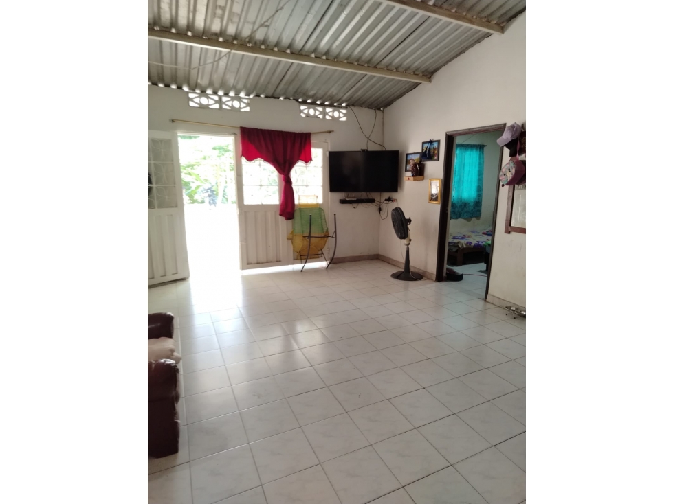 CASA DE DOS VIVIENDAS VIA VEREDA APICALA - 2