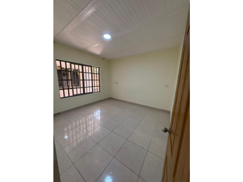 SE VENDE APARTAMENTO DE PRIMER PISO BARRIO LA ISLA CALARCA QUINDIO — foto 4