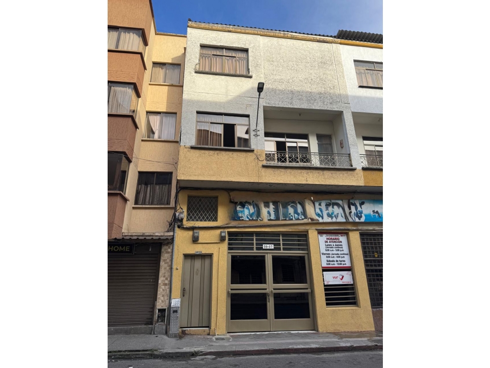 SE VENDE CASA DE TRES PISOS CALARCA QUINDIO