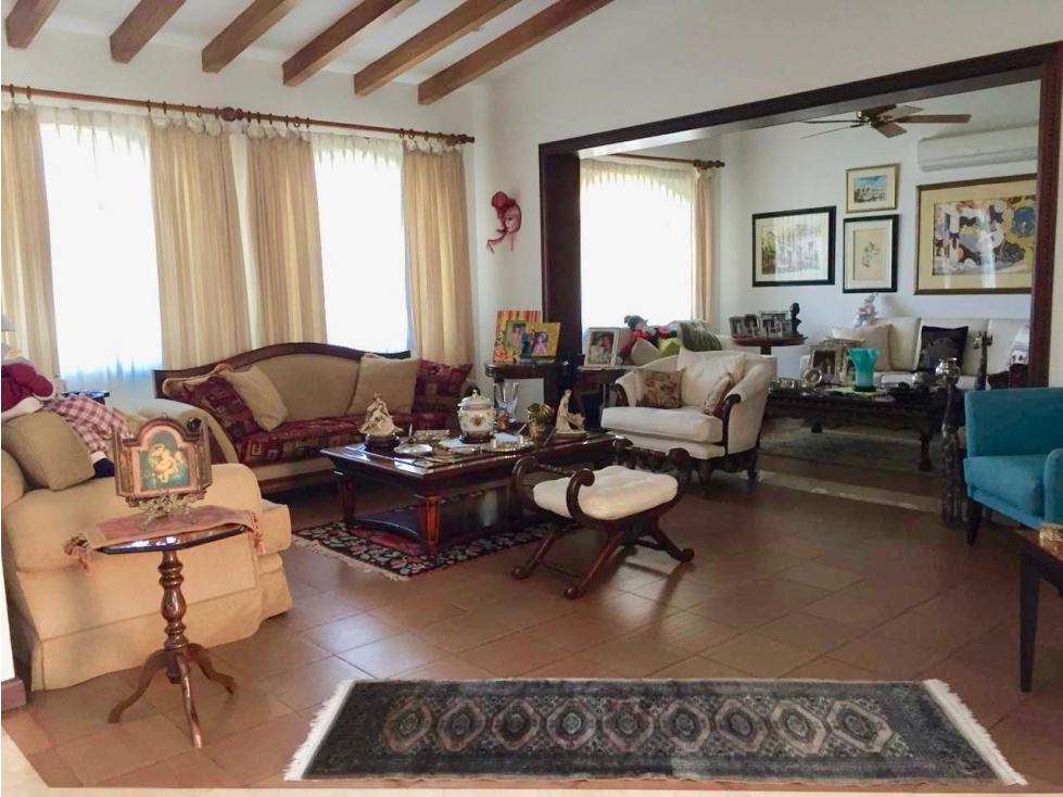 CASA INDEPENDIENTE EN VENTA EN RIOMAR — foto 3