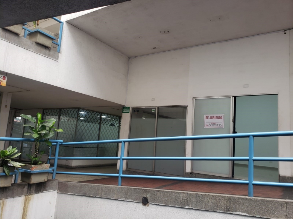 Alquilo oficina en el Norte, frente al terminal de transportes — foto 6
