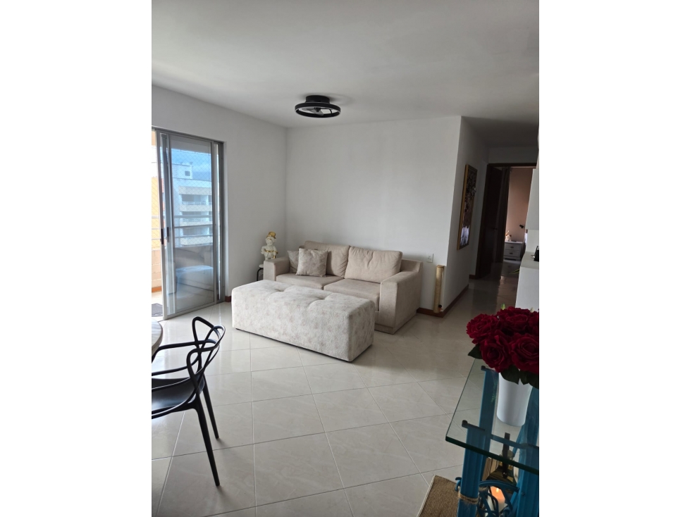 Apartamento en Venta B/Caney Conjunto Los Robles, Cali