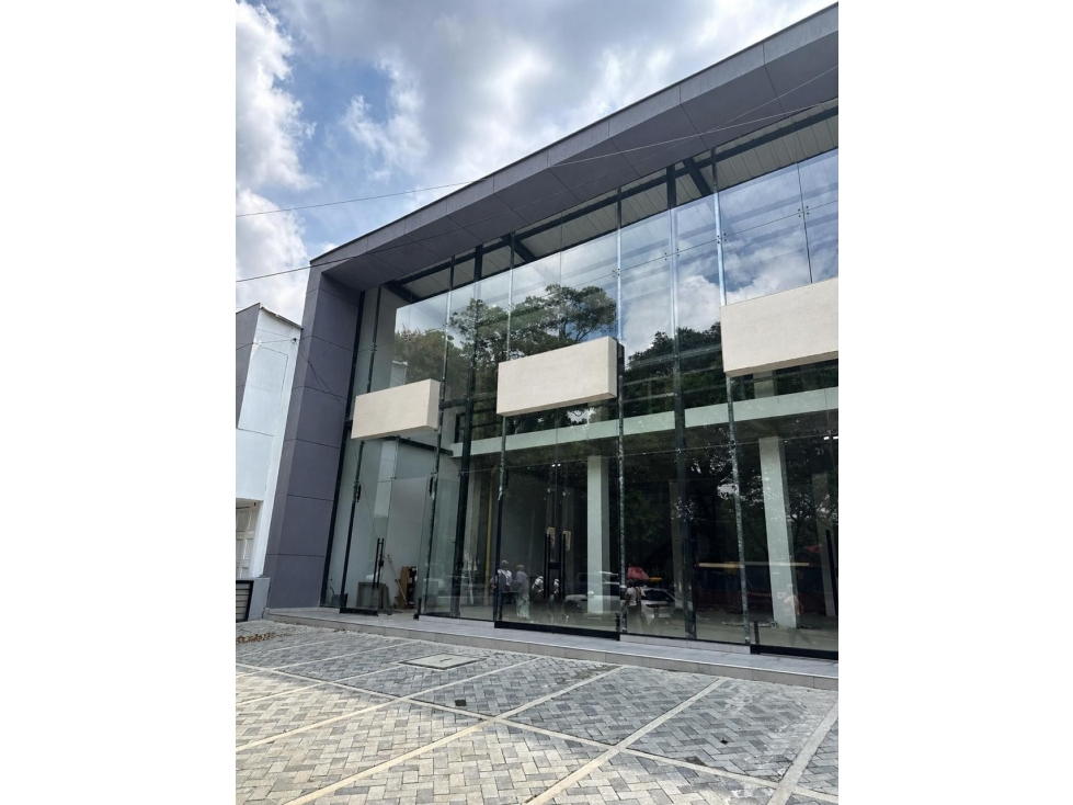 SE ALQUILA LOCAL EN TEQUENDAMA